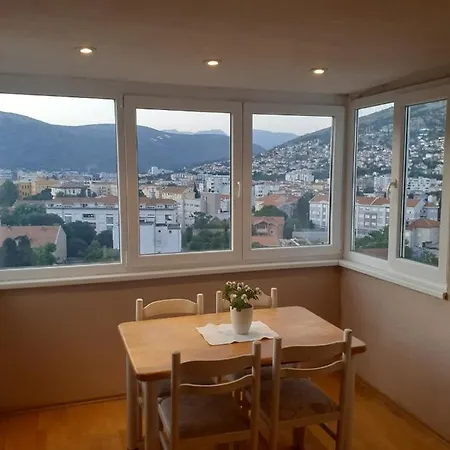 Apartment Rajs *